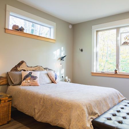 Cowichan Valley Guest Cottage Лейдисмит Екстериор снимка